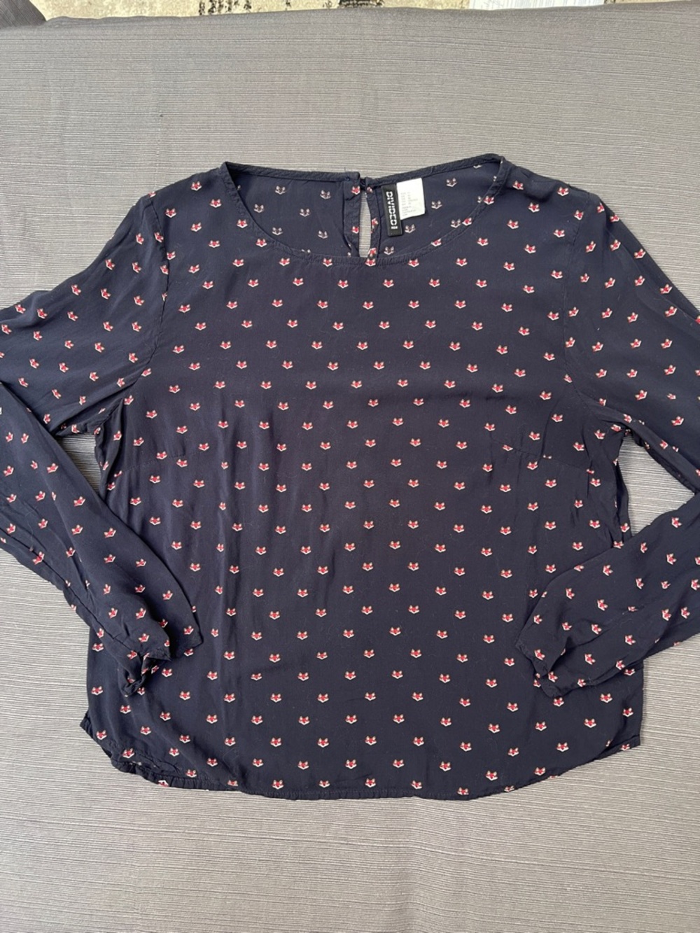 H & M Divided Navy Long-Sleeve Floral Print Blouse. SZ 10
